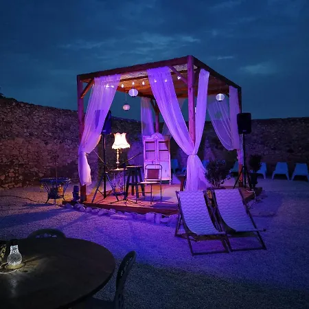 Mansion Taratata La Caballusa Bed and breakfast 2*